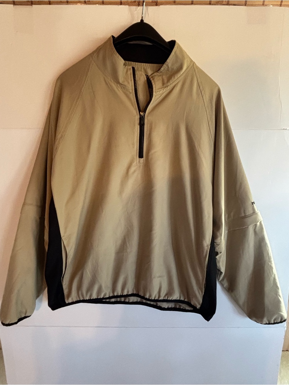 Pebble Beach Men's Beige/Black 1/2 Zip Pullover Stand-Up Collar Jacket